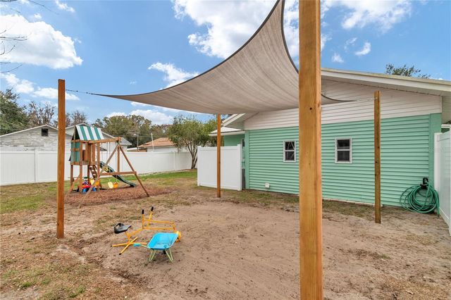 12385 SE 135TH COURT, Ocklawaha, FL 32179