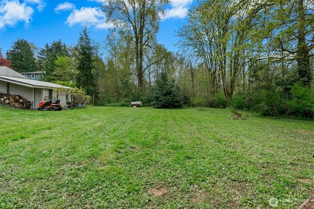 18005 83rd Avenue NE, Kenmore, WA 98028