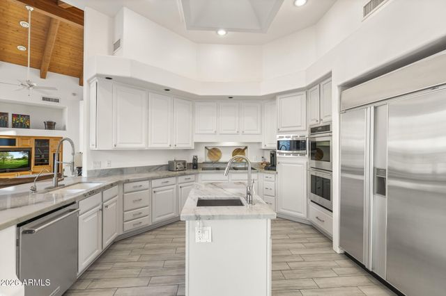 15433 N 11TH Street, Phoenix, AZ 85022