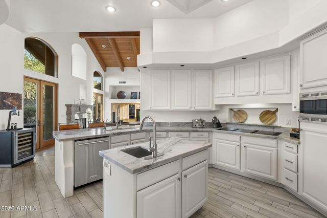 15433 N 11TH Street, Phoenix, AZ 85022