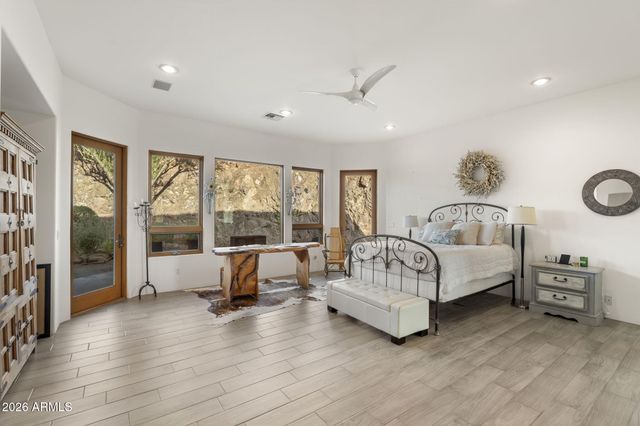 15433 N 11TH Street, Phoenix, AZ 85022