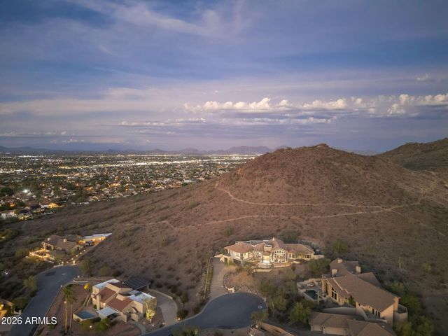 15433 N 11TH Street, Phoenix, AZ 85022