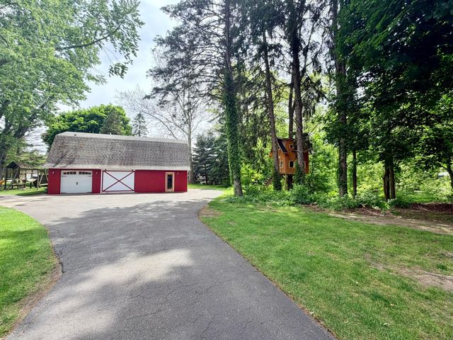 1346 W Marquette Woods Road, Lincoln Twp, MI 49085