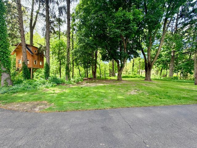 1346 W Marquette Woods Road, Lincoln Twp, MI 49085