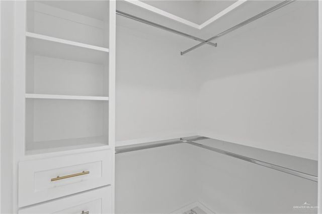 3013 N Rosalinda Street, Edinburg, TX 78542