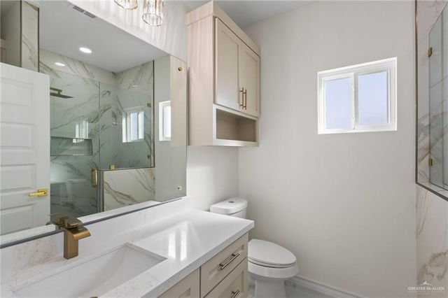 3013 N Rosalinda Street, Edinburg, TX 78542