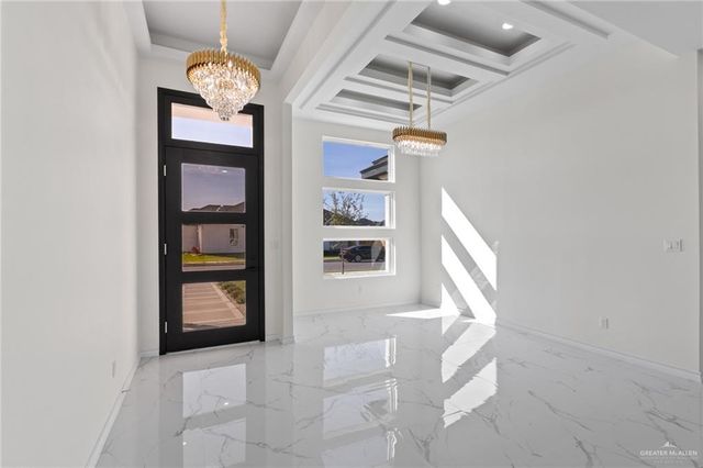 3013 N Rosalinda Street, Edinburg, TX 78542