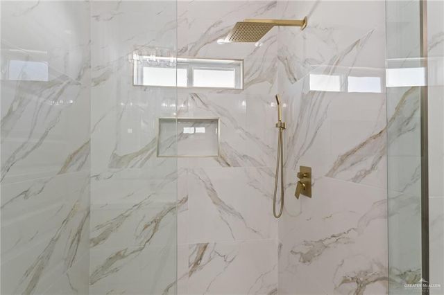 3013 N Rosalinda Street, Edinburg, TX 78542