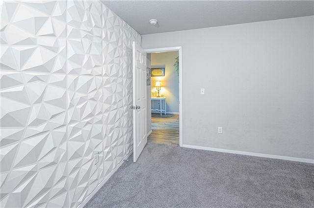 408 W Pittsfield Street, Siloam Springs, AR 72761