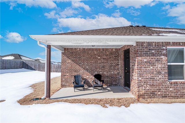 408 W Pittsfield Street, Siloam Springs, AR 72761