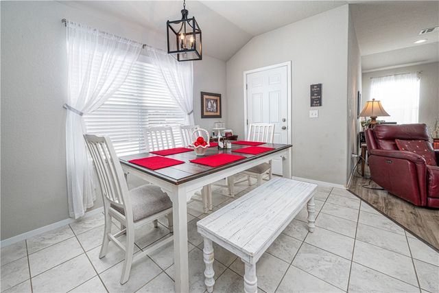 408 W Pittsfield Street, Siloam Springs, AR 72761