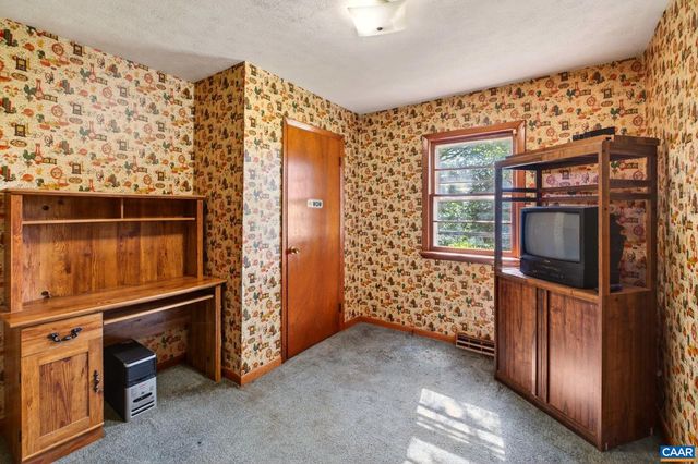 374 LOCUST LN, Ruckersville, VA 22968
