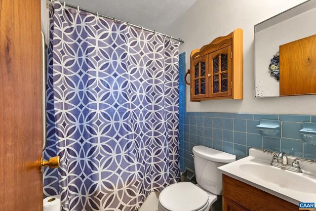 374 LOCUST LN, Ruckersville, VA 22968