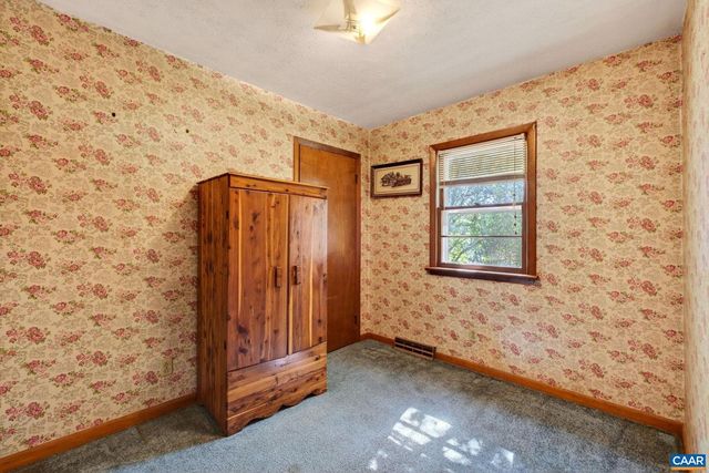 374 LOCUST LN, Ruckersville, VA 22968