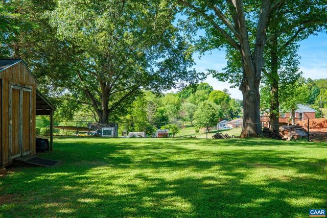 374 LOCUST LN, Ruckersville, VA 22968