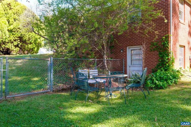 374 LOCUST LN, Ruckersville, VA 22968