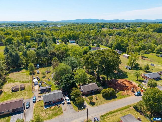 374 LOCUST LN, Ruckersville, VA 22968