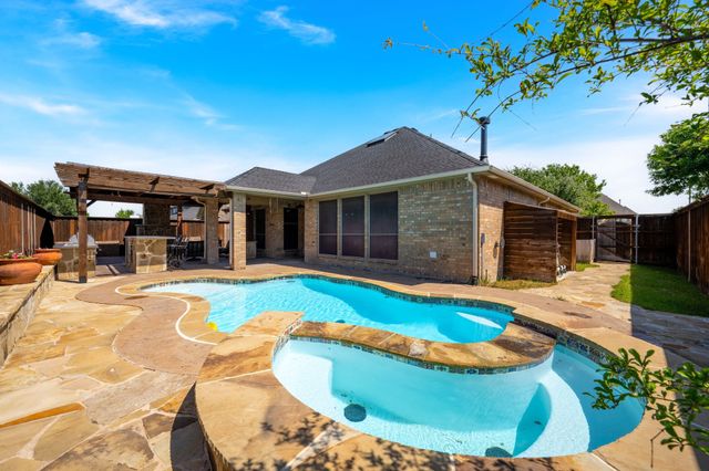 1122 Leafy Glade Road, Forney, TX 75126