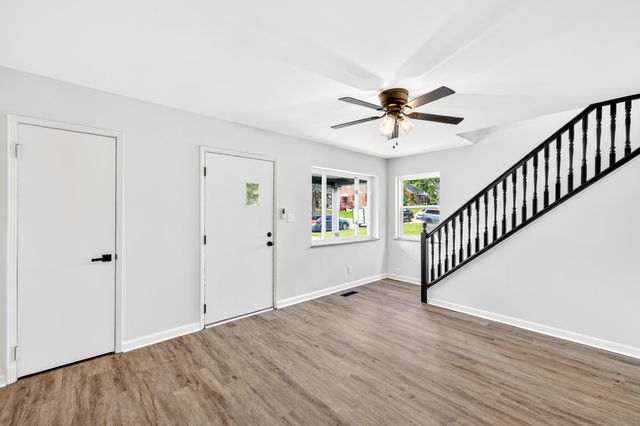 18 Lynn Street, Florence, KY 41042