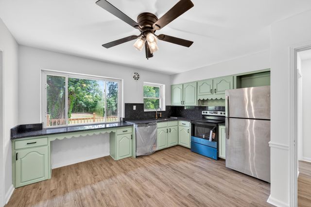 18 Lynn Street, Florence, KY 41042