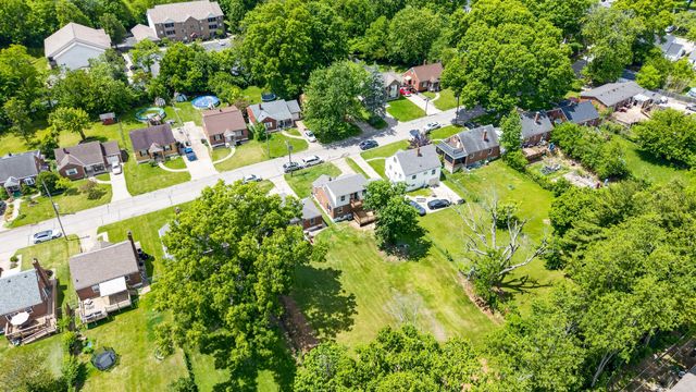 18 Lynn Street, Florence, KY 41042