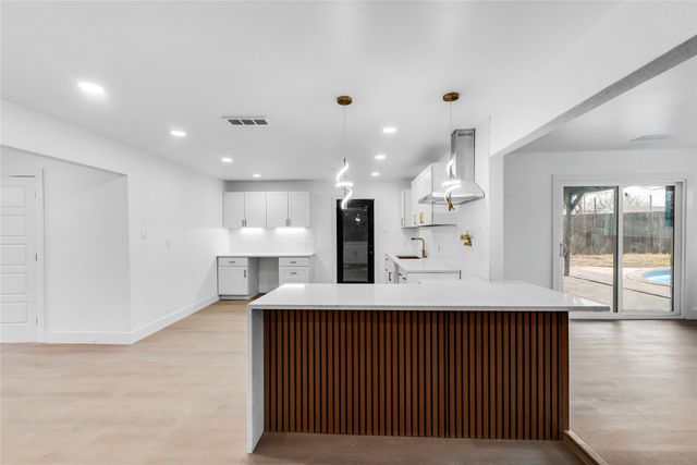 2001 Kent Drive, Arlington, TX 76010
