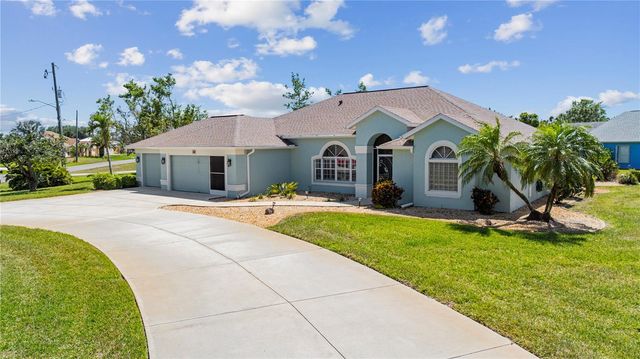 54 MEDALIST PLACE, Rotonda West, FL 33947