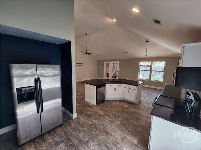 106 Meadowside Lane, Savannah, GA 31405