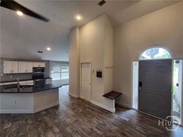 106 Meadowside Lane, Savannah, GA 31405