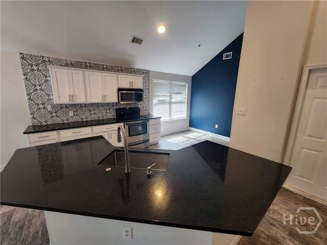 106 Meadowside Lane, Savannah, GA 31405