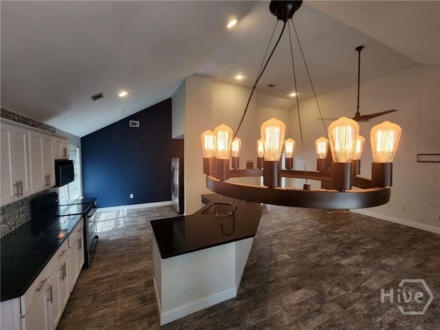 106 Meadowside Lane, Savannah, GA 31405