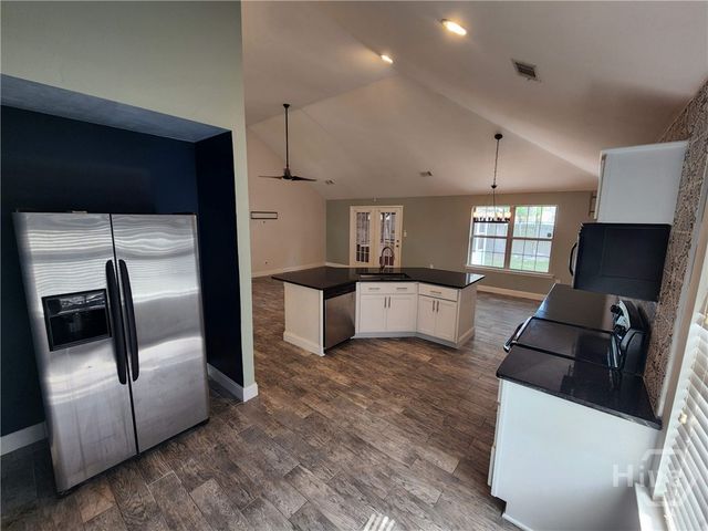 106 Meadowside Lane, Savannah, GA 31405