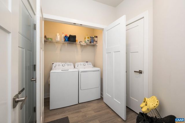 3013 SUN VALLEY DR, Charlottesville, VA 22903
