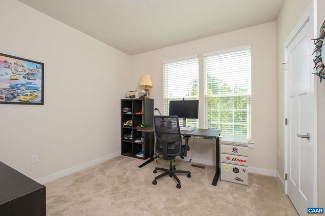3013 SUN VALLEY DR, Charlottesville, VA 22903