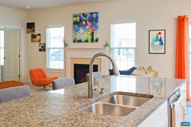 3013 SUN VALLEY DR, Charlottesville, VA 22903