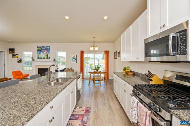 3013 SUN VALLEY DR, Charlottesville, VA 22903
