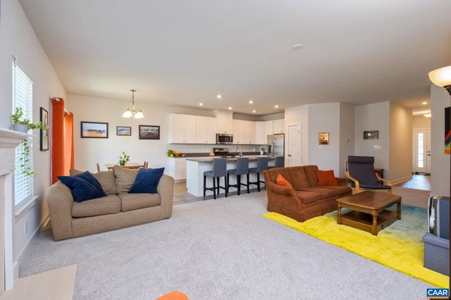 3013 SUN VALLEY DR, Charlottesville, VA 22903
