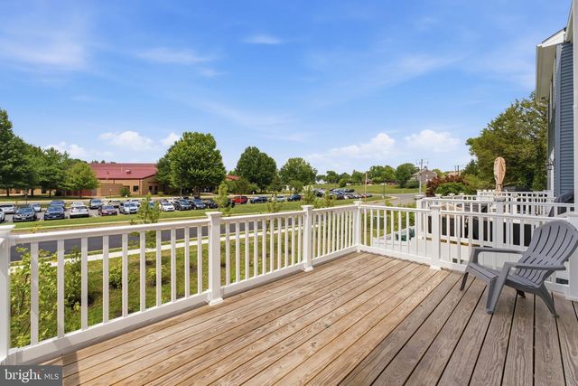 8784 KENSINGTON CHURCH ST, Manassas, VA 20112