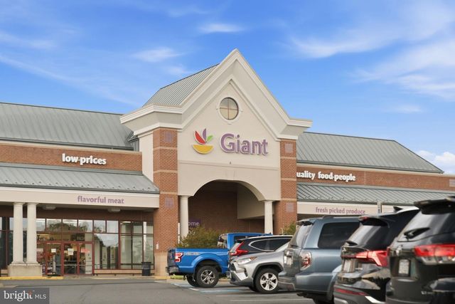 8784 KENSINGTON CHURCH ST, Manassas, VA 20112