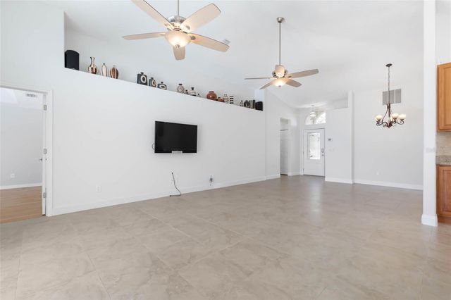 6 CROSSLEAF COURT E, Palm Coast, FL 32137