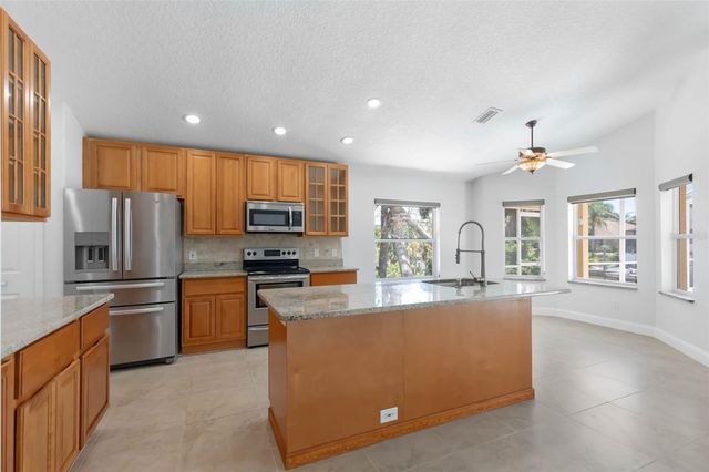 6 CROSSLEAF COURT E, Palm Coast, FL 32137