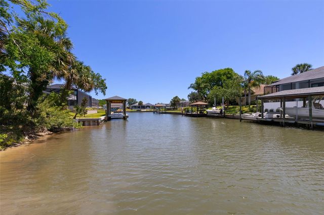 6 CROSSLEAF COURT E, Palm Coast, FL 32137