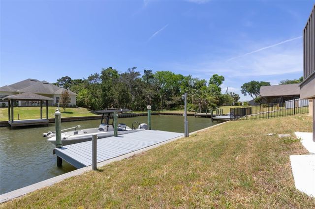 6 CROSSLEAF COURT E, Palm Coast, FL 32137