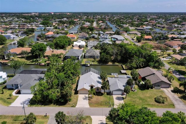 6 CROSSLEAF COURT E, Palm Coast, FL 32137