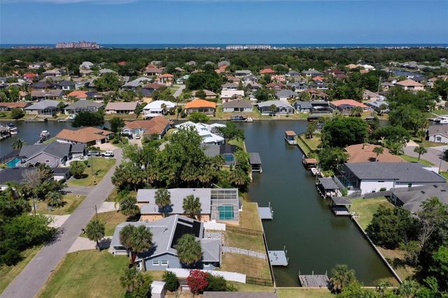 6 CROSSLEAF COURT E, Palm Coast, FL 32137