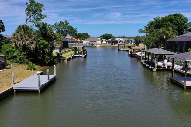 6 CROSSLEAF COURT E, Palm Coast, FL 32137