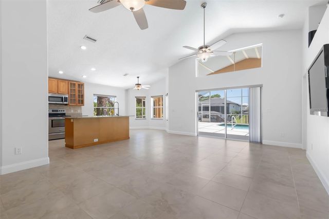 6 CROSSLEAF COURT E, Palm Coast, FL 32137