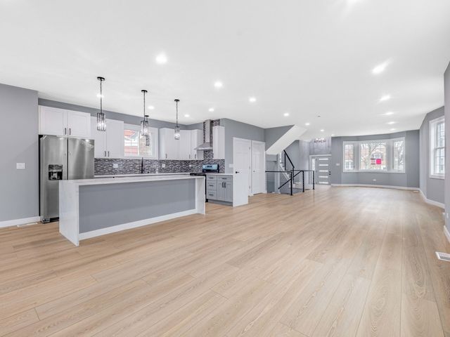 3548 Clinton Avenue, Berwyn, IL 60402