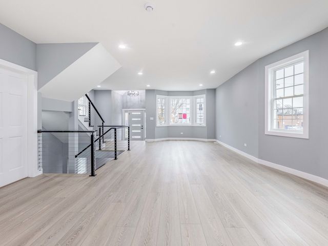 3548 Clinton Avenue, Berwyn, IL 60402