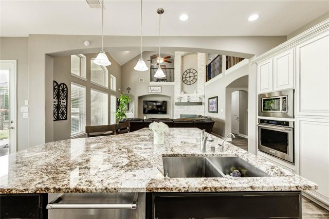 11319 Rossie Moor Lane, Richmond, TX 77407